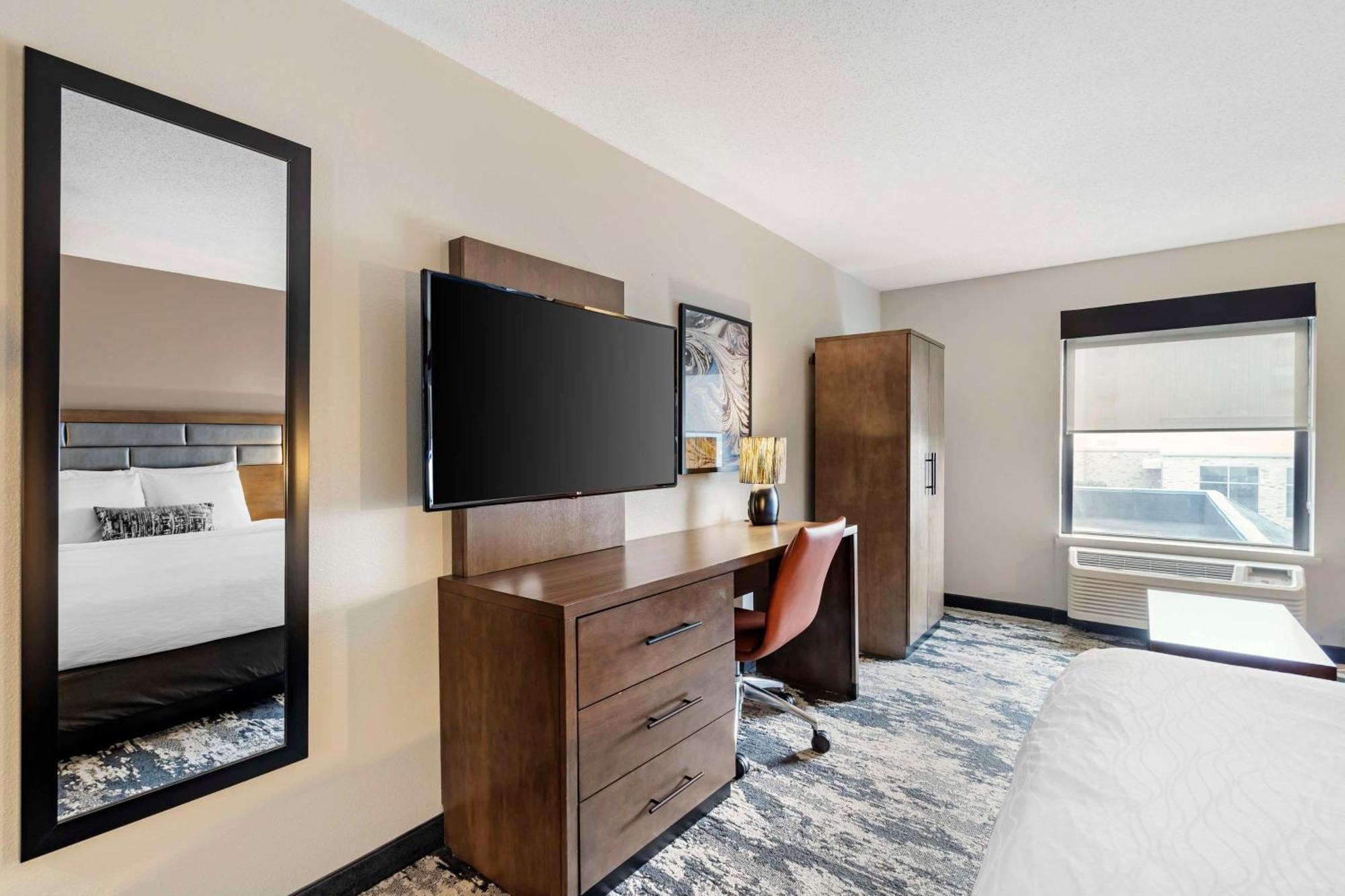 Best Western Plus Bourbonnais Hotel & Suites Eksteriør bilde