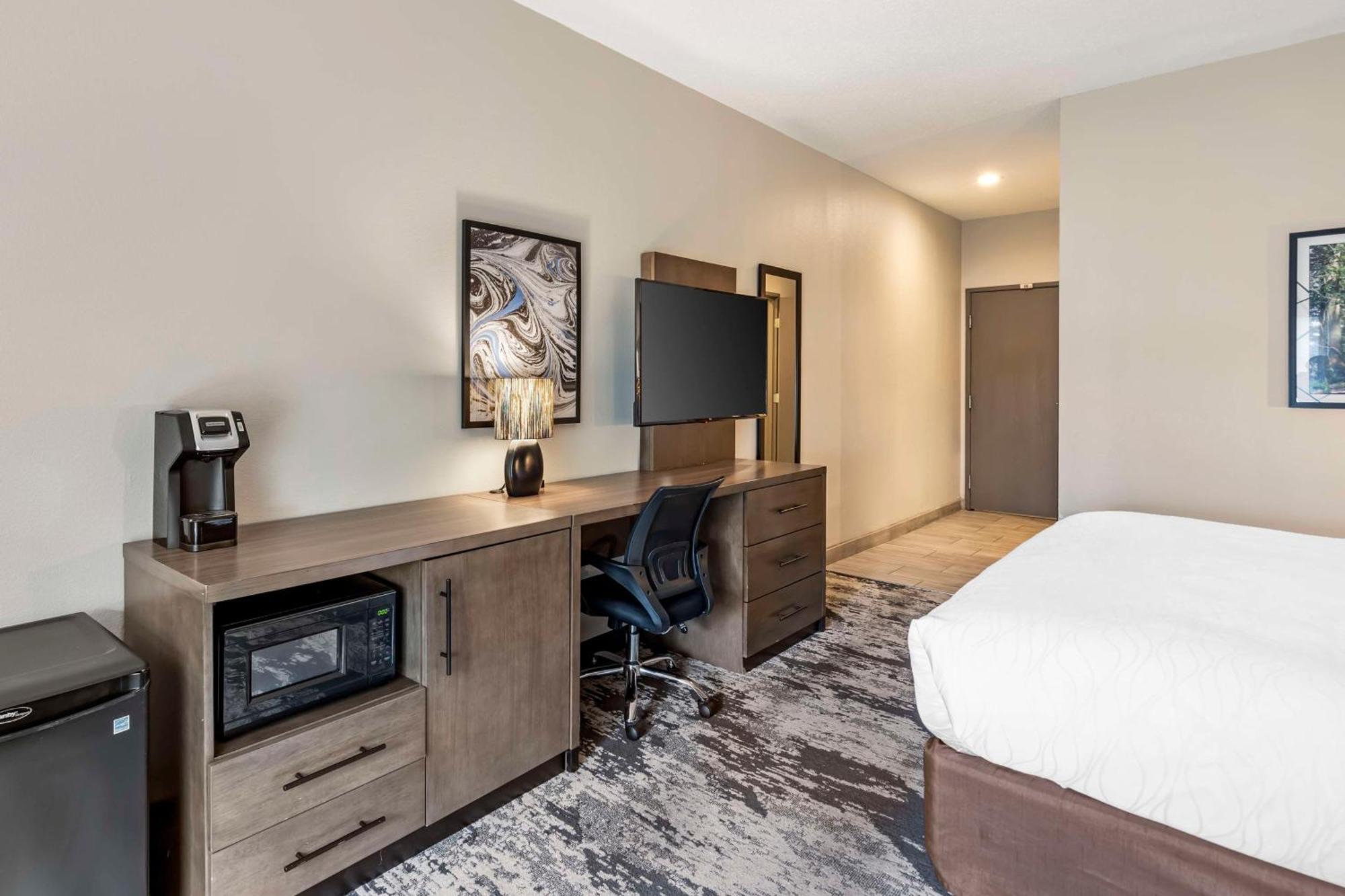 Best Western Plus Bourbonnais Hotel & Suites Eksteriør bilde