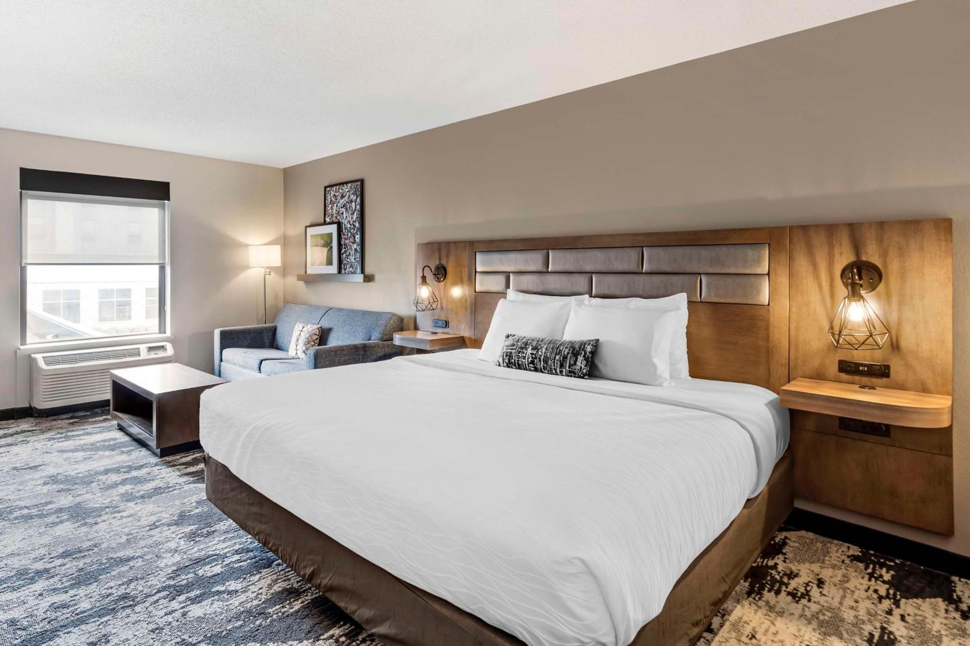 Best Western Plus Bourbonnais Hotel & Suites Eksteriør bilde
