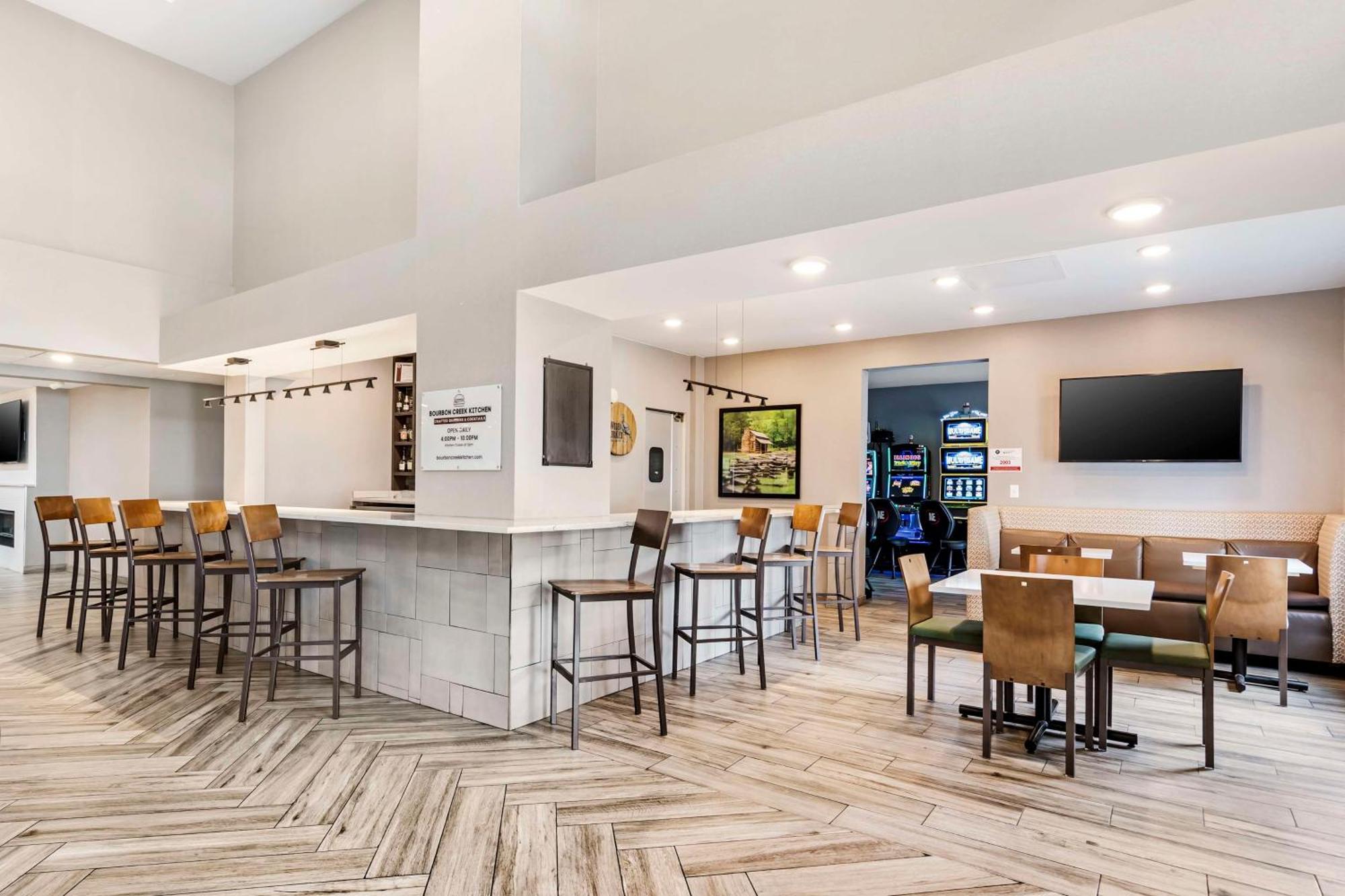 Best Western Plus Bourbonnais Hotel & Suites Eksteriør bilde