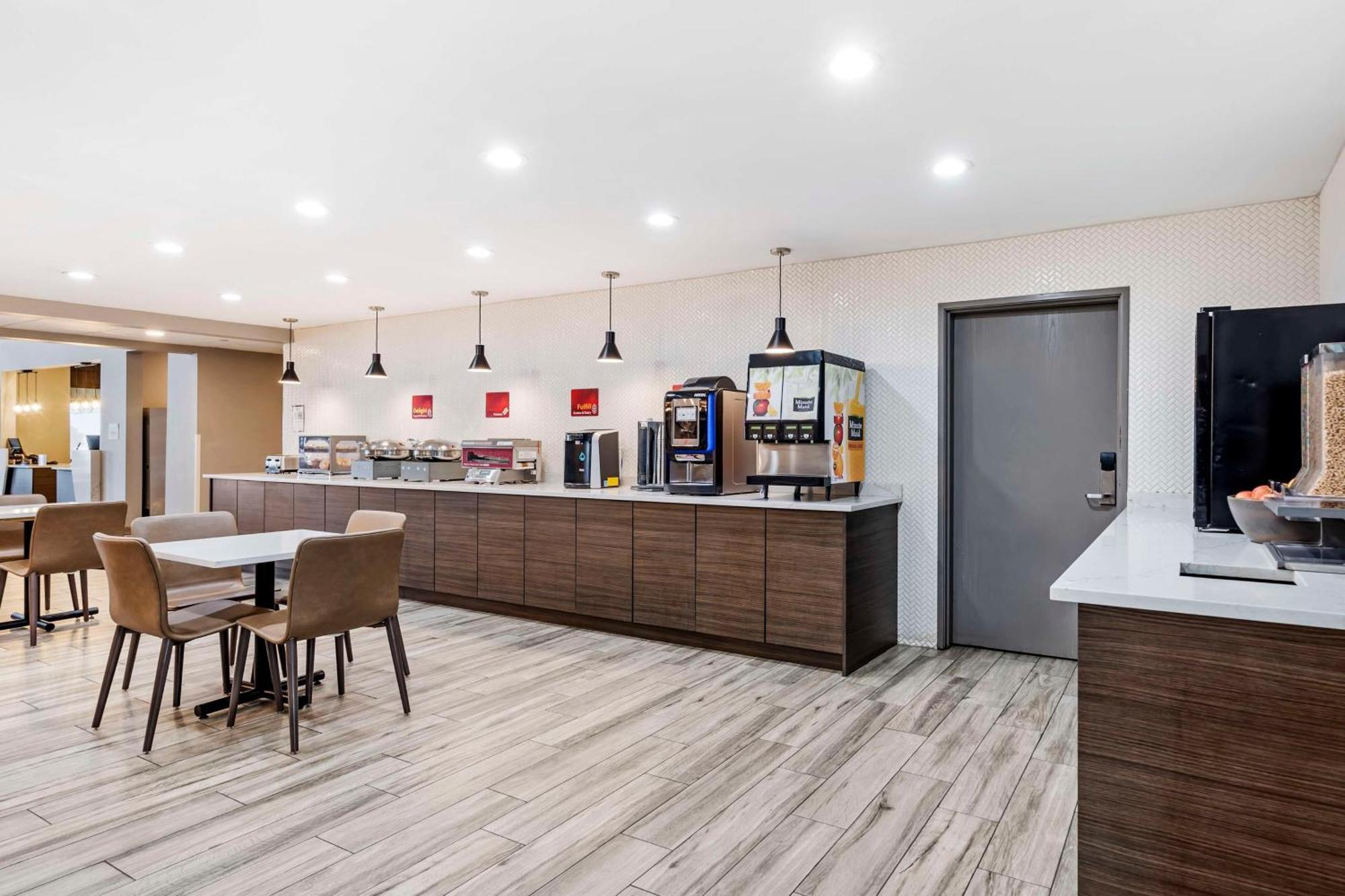 Best Western Plus Bourbonnais Hotel & Suites Eksteriør bilde