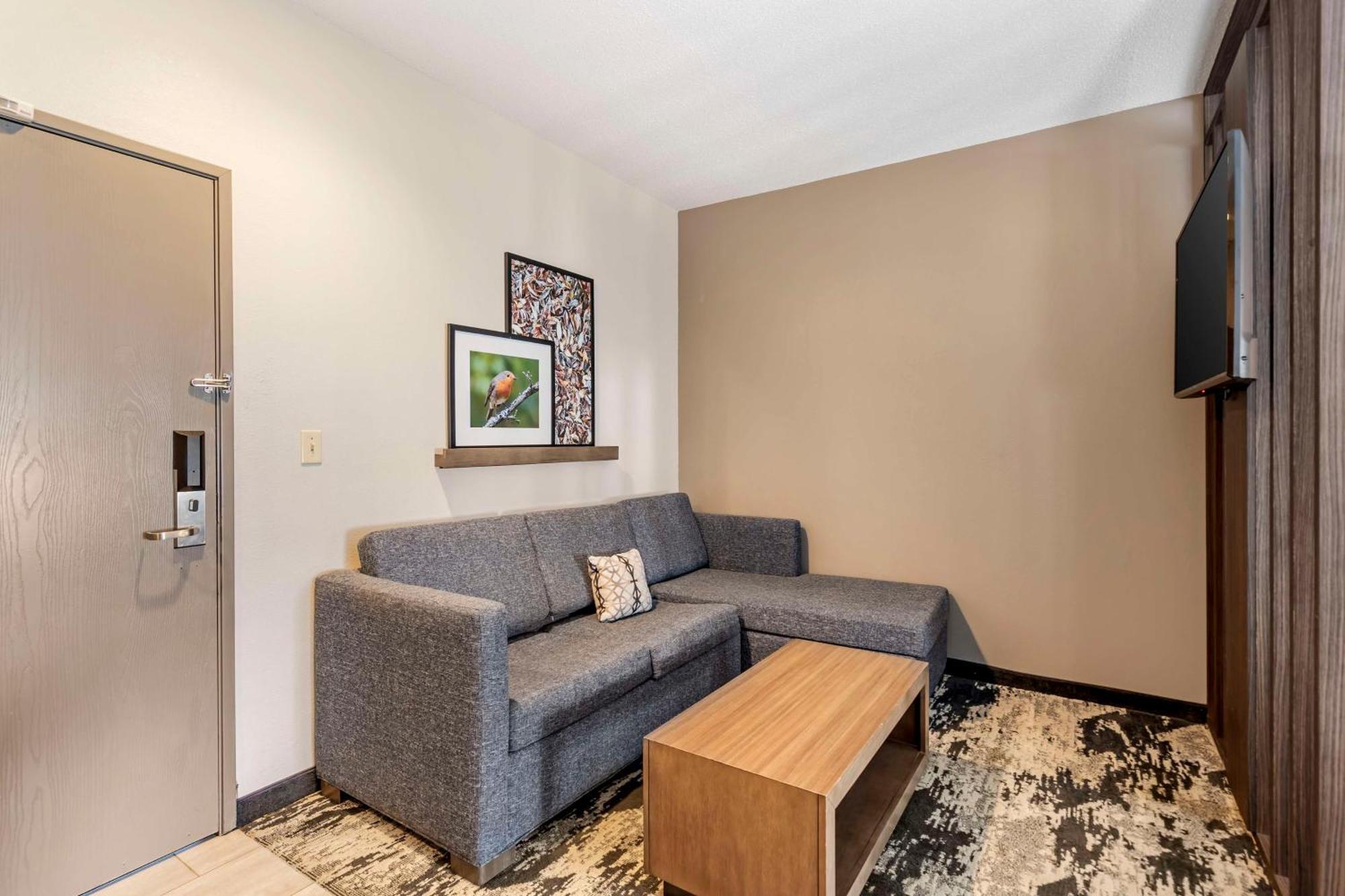 Best Western Plus Bourbonnais Hotel & Suites Eksteriør bilde